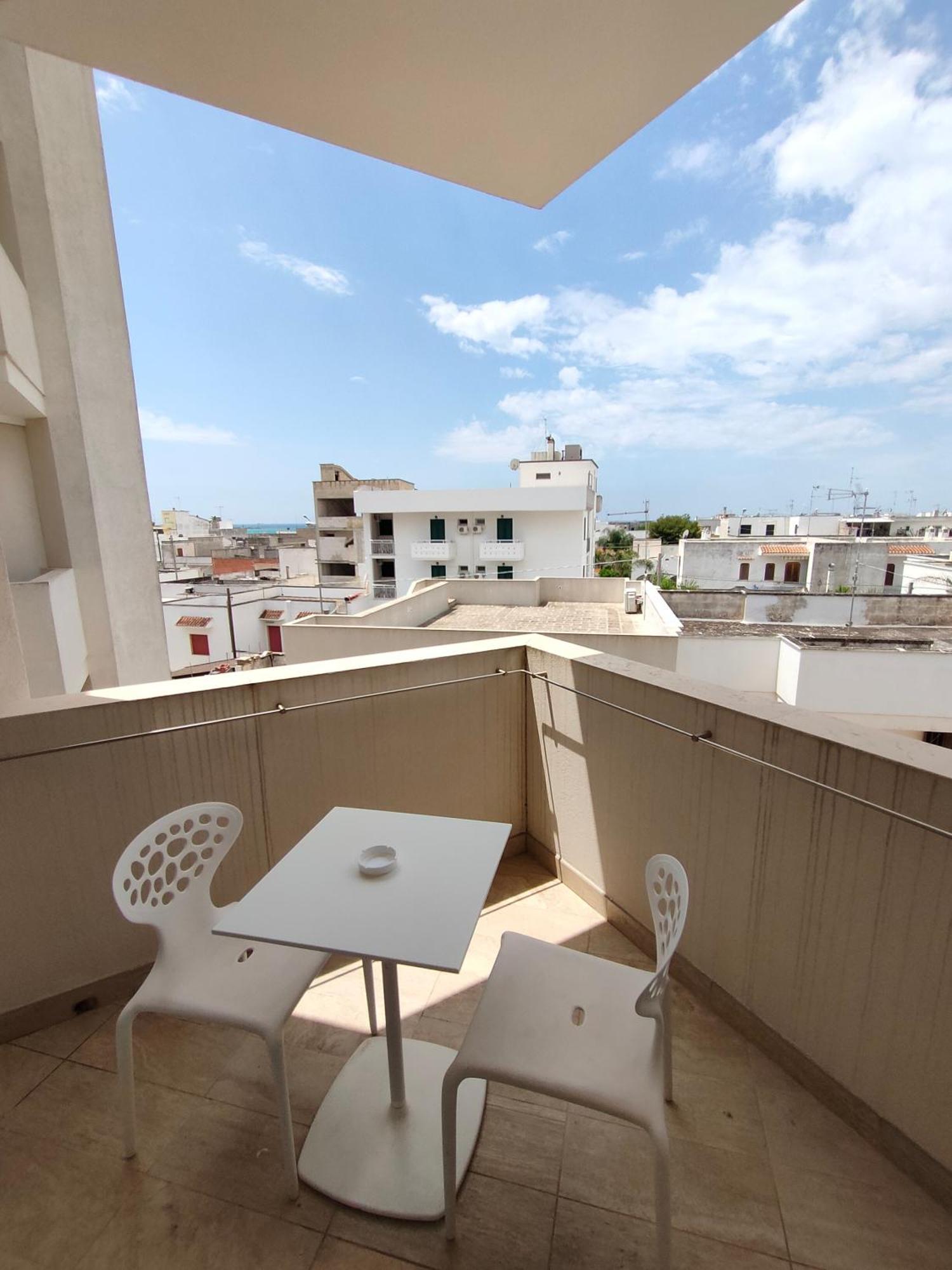 Quihotel Porto Cesareo Exterior foto